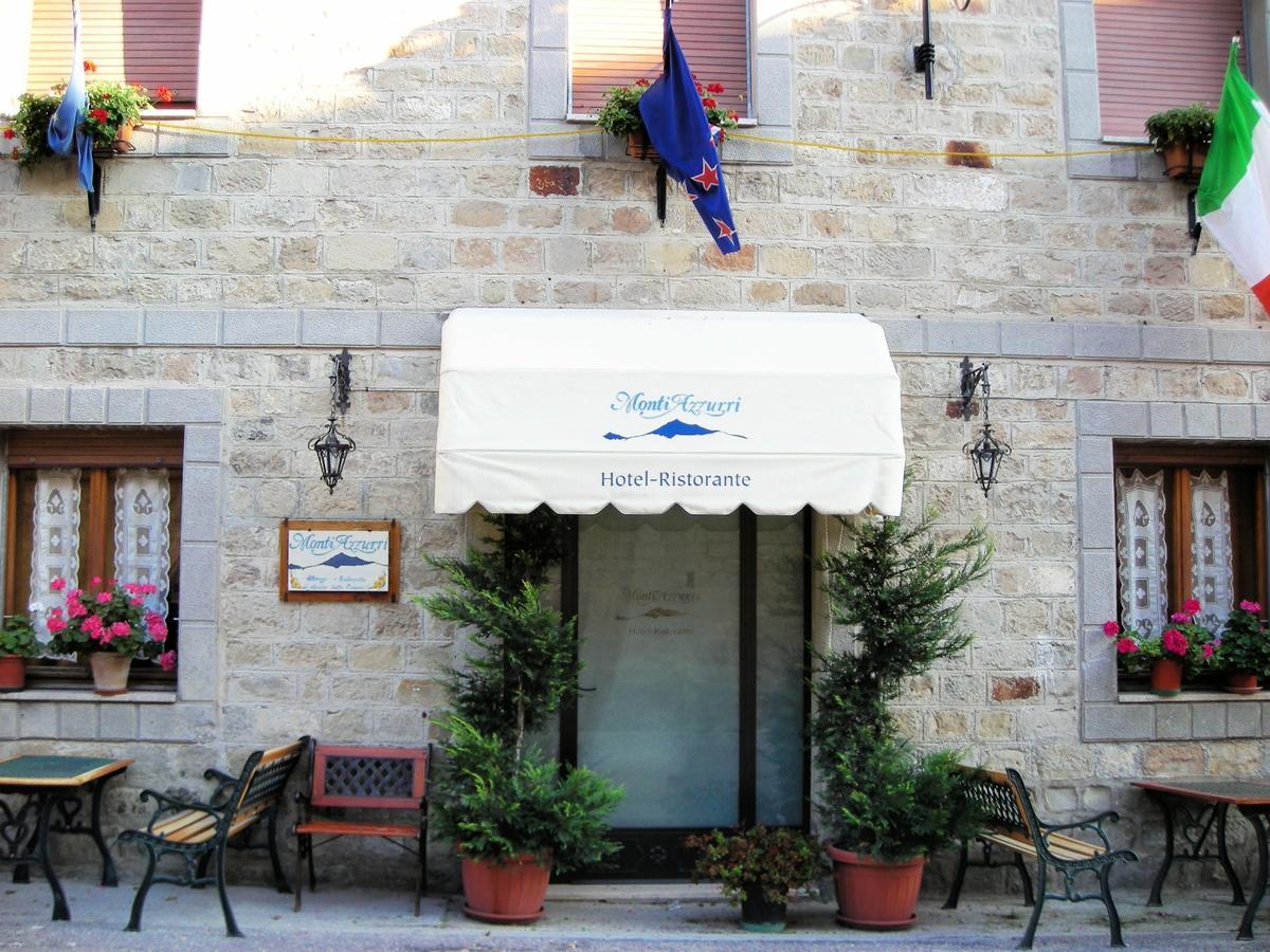 Monti Azzurri Hotell Montemonaco Exteriör bild